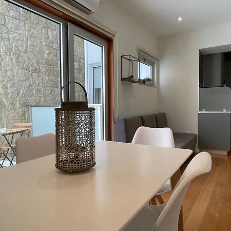 波尔图历史公寓 *