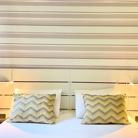 波尔图历史公寓 *